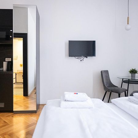 Zest And Nest Apartments In The Center 자그레브 외부 사진