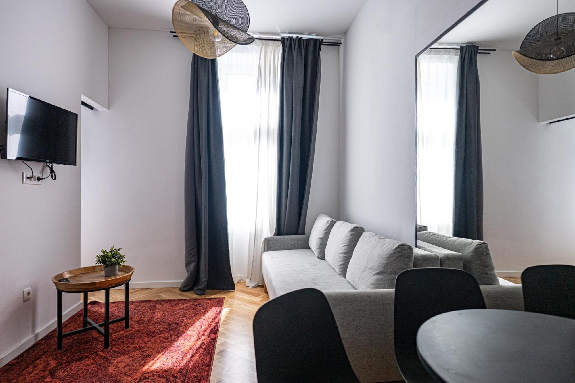 Zest And Nest Apartments In The Center 자그레브 외부 사진